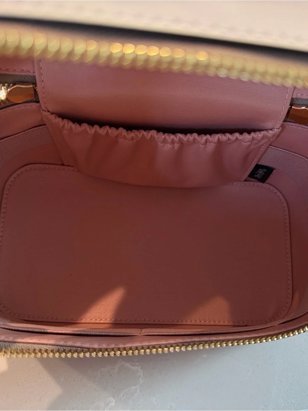 Coach Outlet Cosmetic Case In Floral Signature Canvas NWT